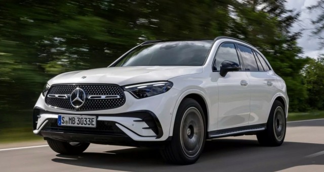 Mercedes-Benz GLC tại Việt Nam sắp có bản PHEV: Giá dự kiến hơn 3 tỷ đồng, chạy điện khoảng 130 km/sạc